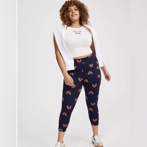 Torrid 2 Capri Leggings Rainbow Pride 2X 18 20 Navy pockets
